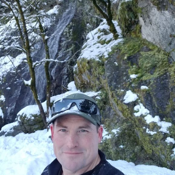 Meet your Posher, Fred - Picture 1 of 1